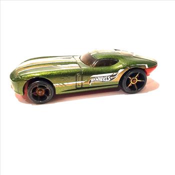 2008 Mattel Hot Wheels Fast FeLion Metallic Green Sports Car 1/64