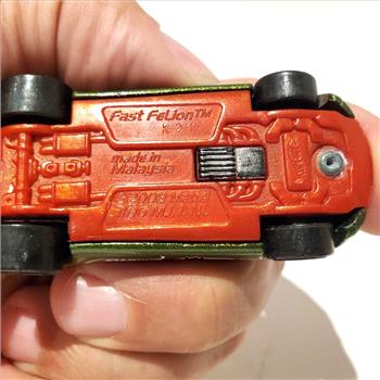 2008 Mattel Hot Wheels Fast FeLion Metallic Green Sports Car 1/64