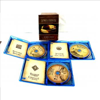 The Lord of the Rings: Trilogy (15 Blu-ray/DVD Set) Bilingual Extended Edition