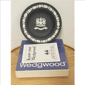 Vintage WEDGWOOD Jasper Black 4.24