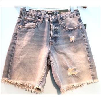 NWT, Women Bleach Distressed Denim Short Size Medium