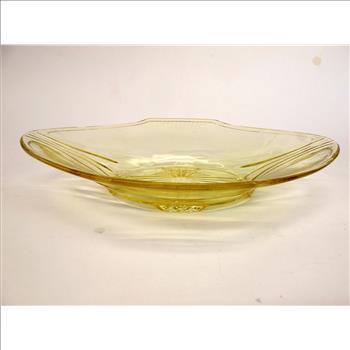 Collection of 1930s Depression Glass Dishes