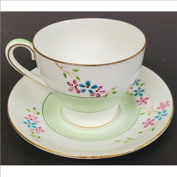 Vintage Hand Painted Bell 4069 Bone China Tea Cup and Saucer