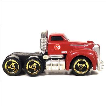 Vintage 2001 Mattel Hot Wheels Red Semi Truck Cap Die Cast 3.5