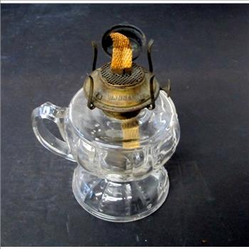 Antique Cable Font Finger Oil Lamp