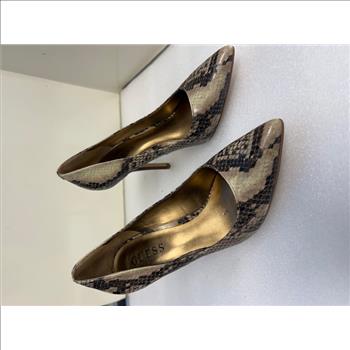 Guess Ladies Shoes Sz 5.5M