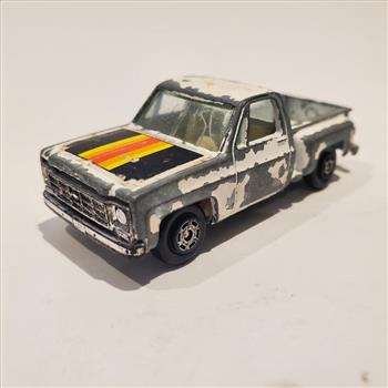 Vintage Yatming White Chevy Step-Side Pickup Truck Metal Diecast Road Champs Hong Kong