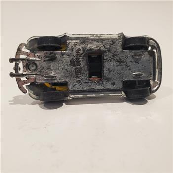 Vintage VW Bug With Sunroof White Die Cast Metal Car Hong Kong