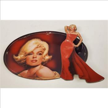 Vintage Bradford Exchange Marilyn Monroe Oval and Figure Wall Plate USA