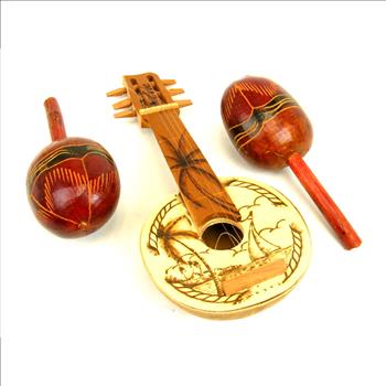 Gourd Mandolin & Maracas