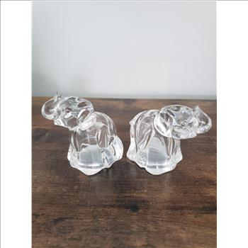 VTG Trunk Up Elephant Clear Glass Salt & Pepper Shakers Set