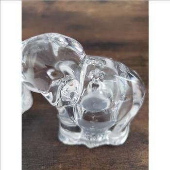VTG Trunk Up Elephant Clear Glass Salt & Pepper Shakers Set