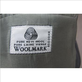 Men's Perry Ellis Casual 2 Piece Suit - Size 42S