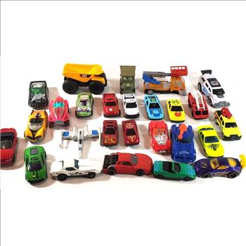 Lot of 26 Die Cast Cars Hot Wheels And Others