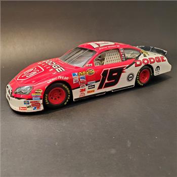 NASCAR Elliott Sadler #19 Dodge Dealers 2007 Charger 1:24 Action Diecast Car