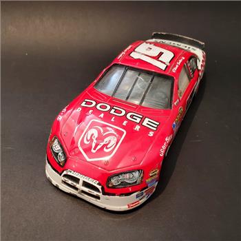 NASCAR Elliott Sadler #19 Dodge Dealers 2007 Charger 1:24 Action Diecast Car