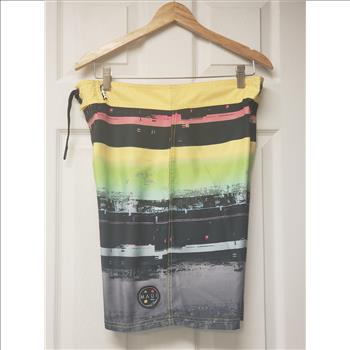 Maui and Sons Abstract Print Men's Swim/Board Shorts Sz M, Bangladesh