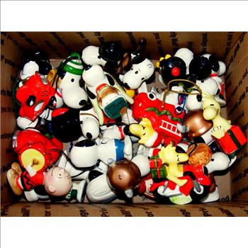 24 Peanuts Character Tree Ornaments