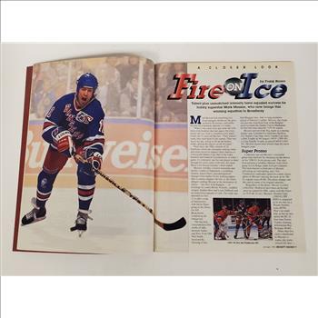 Vintage USA Jan 1992 Beckett Hockey Monthly Mark Messier NY Rangers