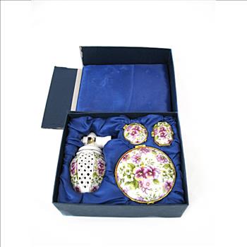 Vintage Sorelle Fine Porcelain Trinket Boxes and Light