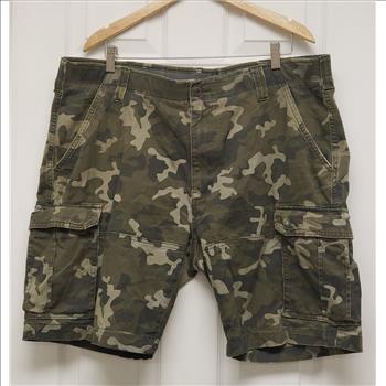 Denver Hayes Camo Print Men's Cargo Shorts Sz 40, Made in Bangladesh