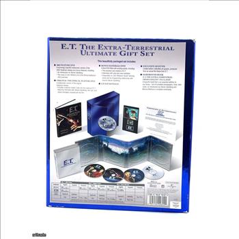 E.T. The Extra-Terrestrial Ultimate Gift Set 4 Discs by Steven Spielberg