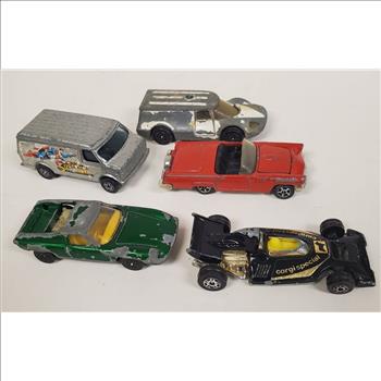 Vintage Lot of 8 Die Cast Toys Corgi Juniors Lesney Husky England / W172