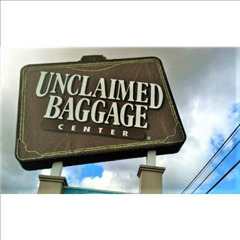 Unclaimed Locker 35 Pounds Assorted Jewelry Making Products