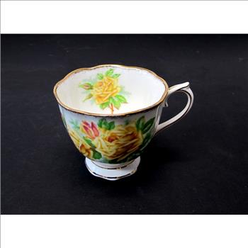 Royal Albert Bone China Tea Rose Pattern Tea Set