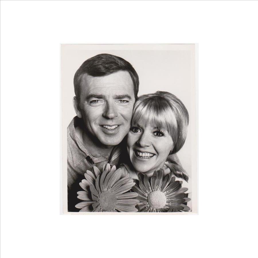 1970 CBS Mayberry R.F.D. (Ken Berry + Arlene Golonka) 7x9 Black + White Publicity Photo