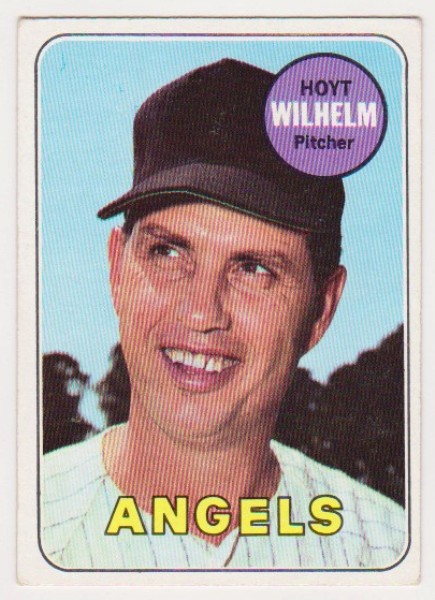 1969 Topps Hoyt Wilhelm #565 Card - HOF'er