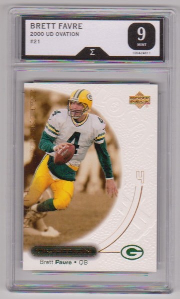 Graded Sigma Mint 9 - Brett Favre 2000 Upper Deck Ovation #21 Card