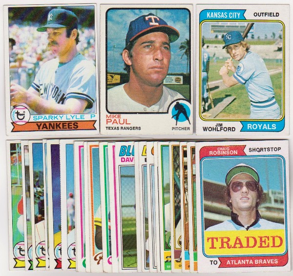 25 Different 1970's Topps Baseball Cards (1973-1979) w/ Sparky Lyle + More