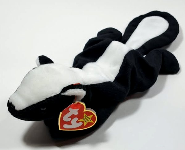 1995 Ty Beanie Baby STINKY THE SKUNK - New With Tags