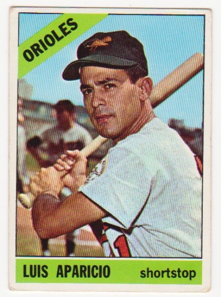 1966 Topps Luis Aparicio #90 Card - HOF'er