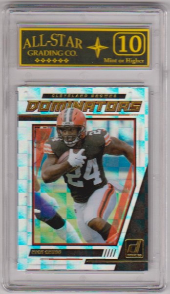 Graded 10 - Nick Chubb 2021 Donruss Dominators #D9 Insert Card