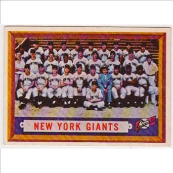 1957 Topps New York Giants Team Card #317 Card w/ Willie Mays + More