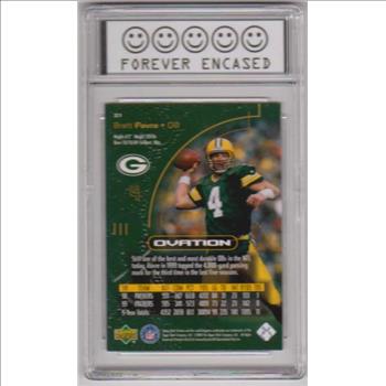 Labeled Mint 9 - Brett Favre 2000 Upper Deck Ovation #21 Card