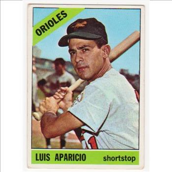 1966 Topps Luis Aparicio #90 Card - HOF'er