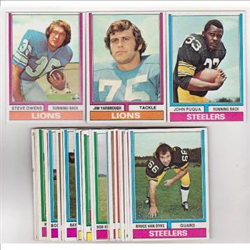 25 Different 1974 Topps Football Cards - Vintage Lot