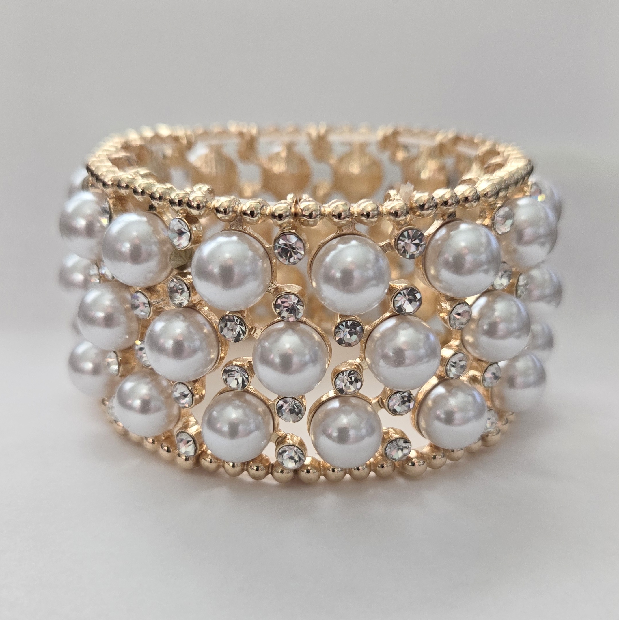 No Reserve Pearl & Crystal Bangle Bracelet