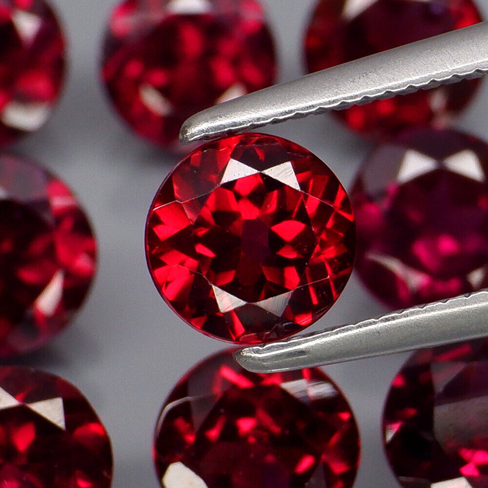 No Reserve VVS Natural Garnet Round Cut Loose Gemstone