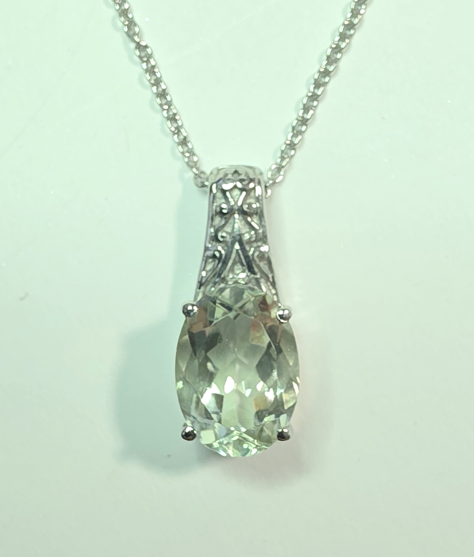 No Reserve Natural Green Amethyst Prasiolite Pendant & Chain Necklace