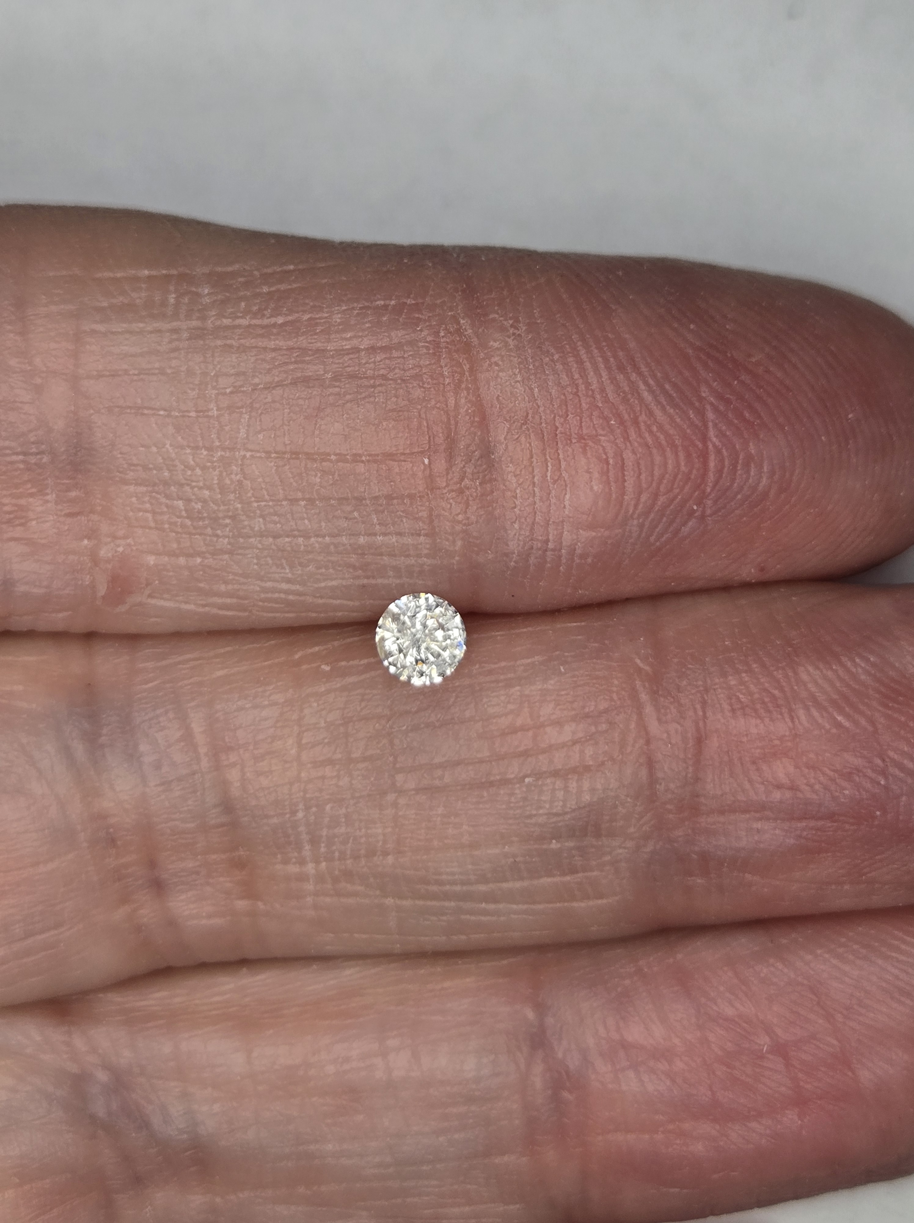 No Reserve .18 ct Natural Diamond Round Cut Loose Gemstone
