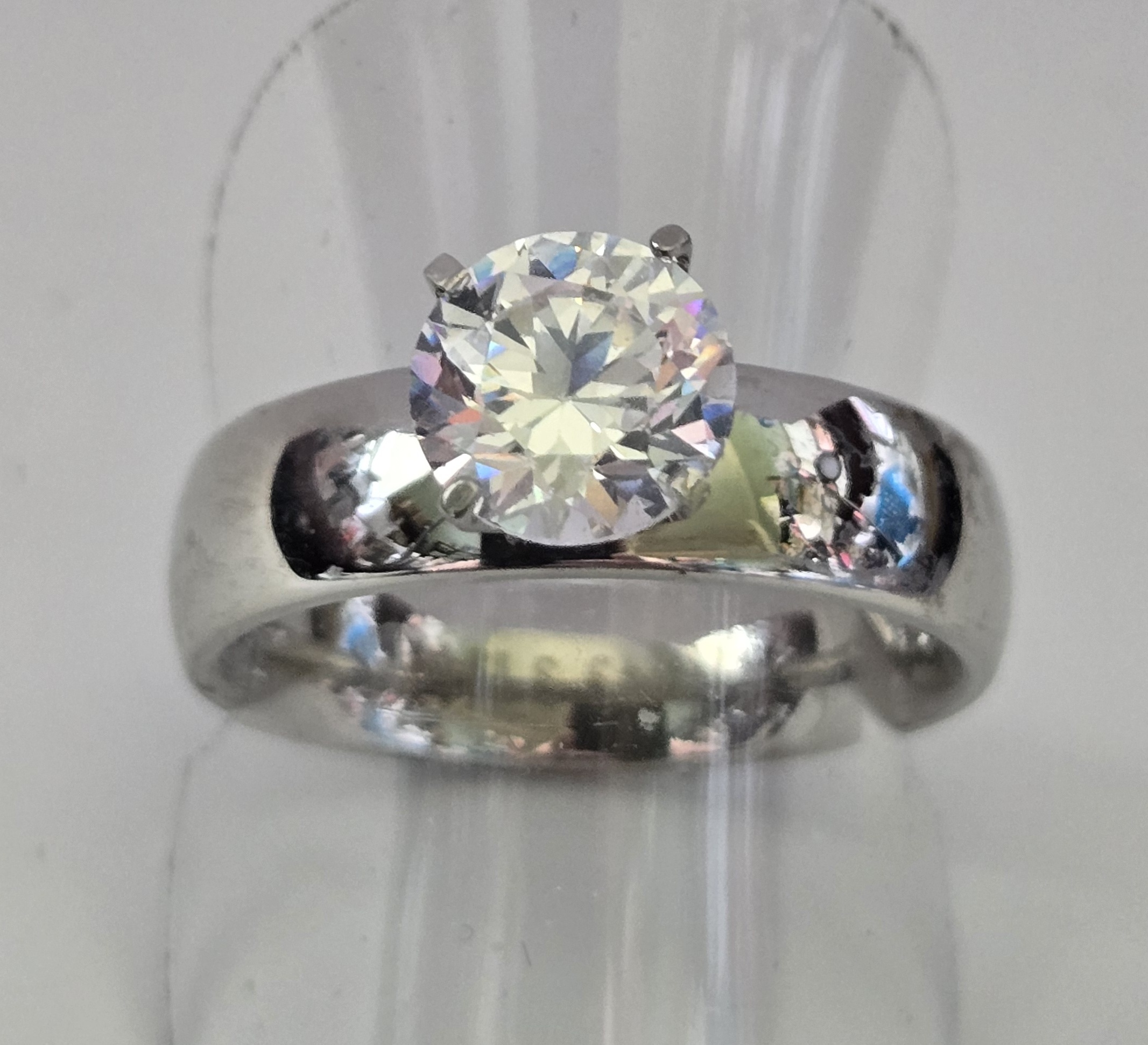 No Reserve Simulated Diamond Solitaire Ring Size 8