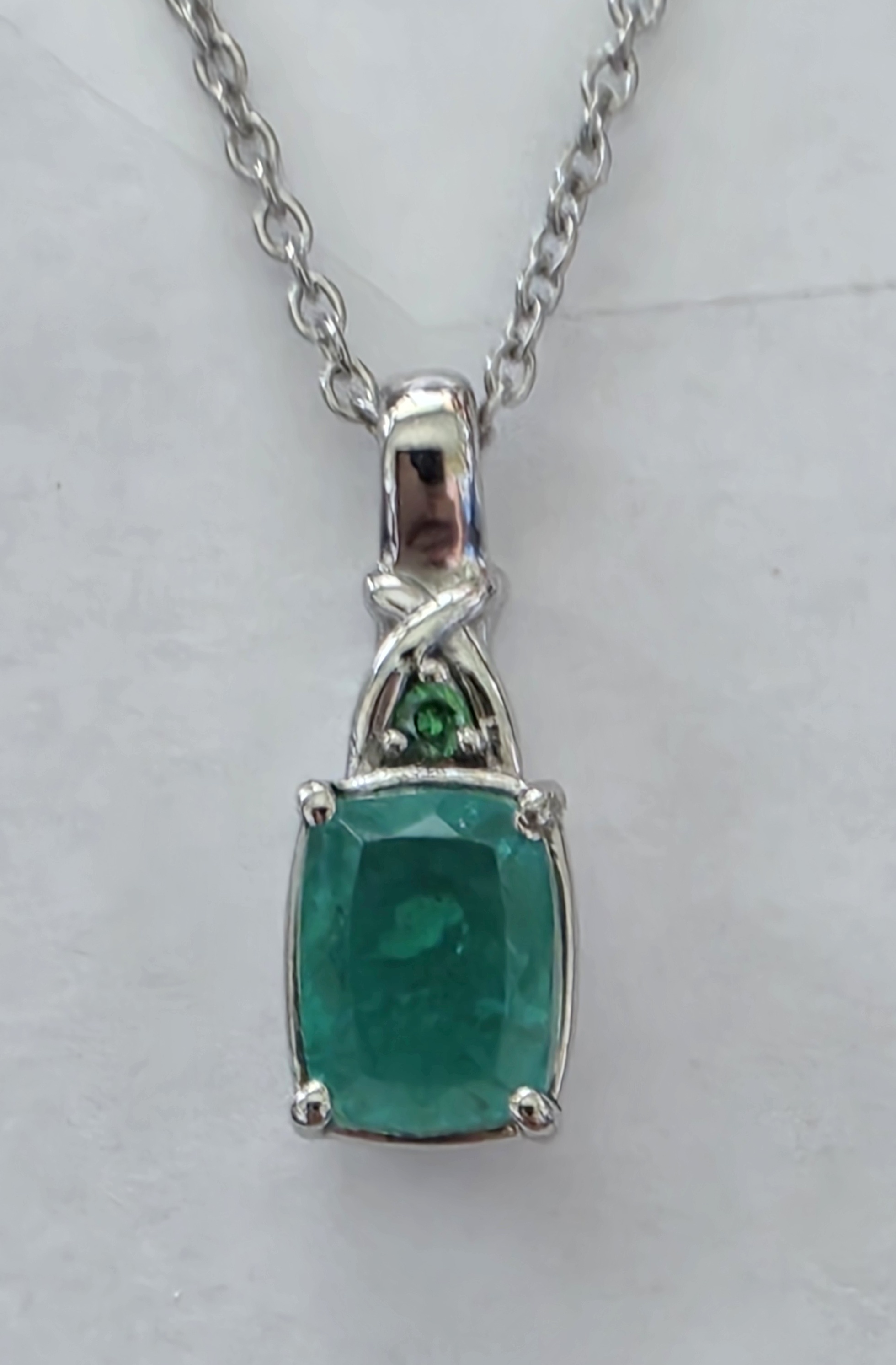 No Reserve Emerald Triplet Pendant & Chain Necklace