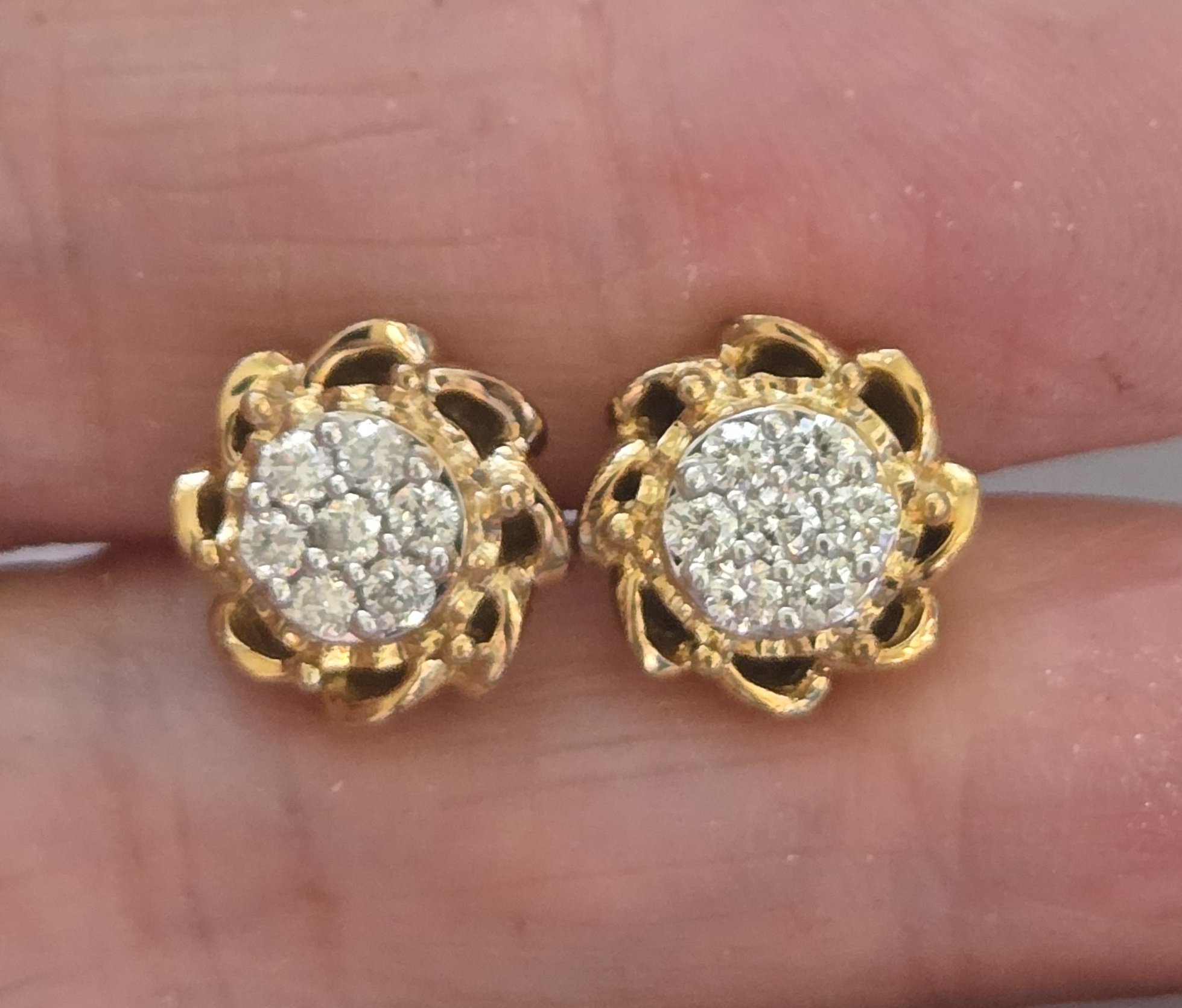 No Reserve  1.00 ct Lab Created Diamond Earrings