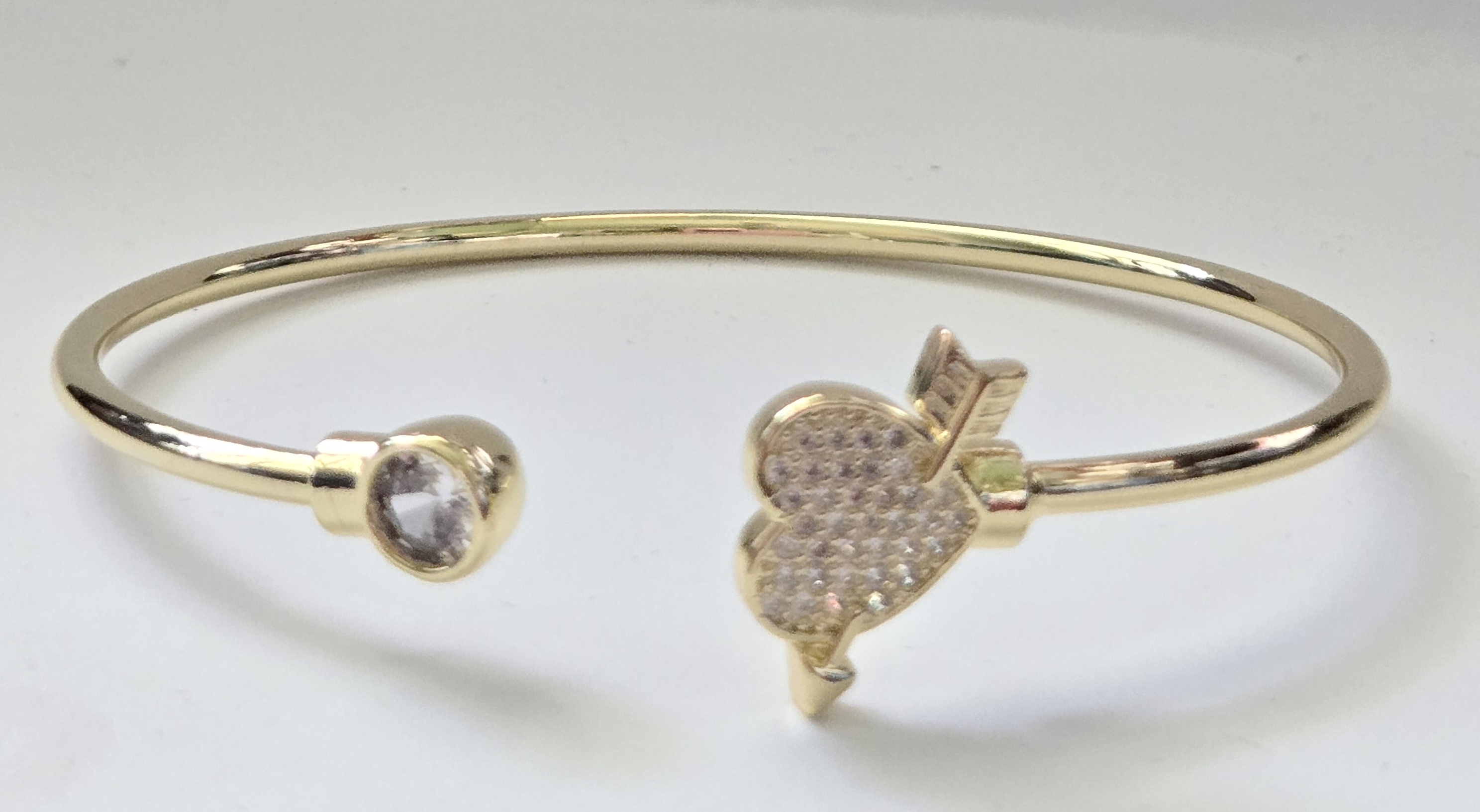 No Resrve Simulated Diamond Heart Cuff  Bracelet