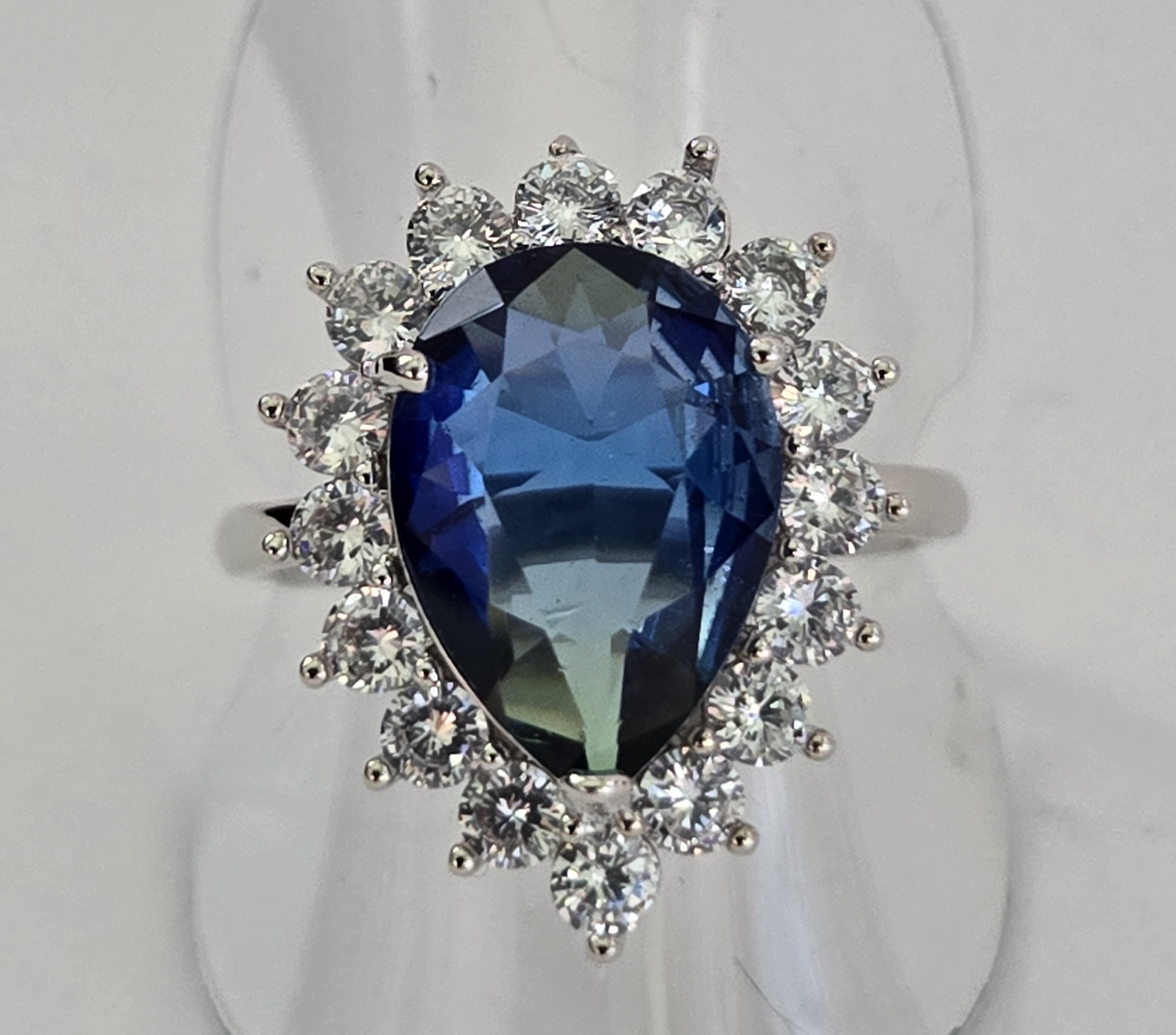 No Reserve Bi Color Quartz Blue & Green Ring Size 9