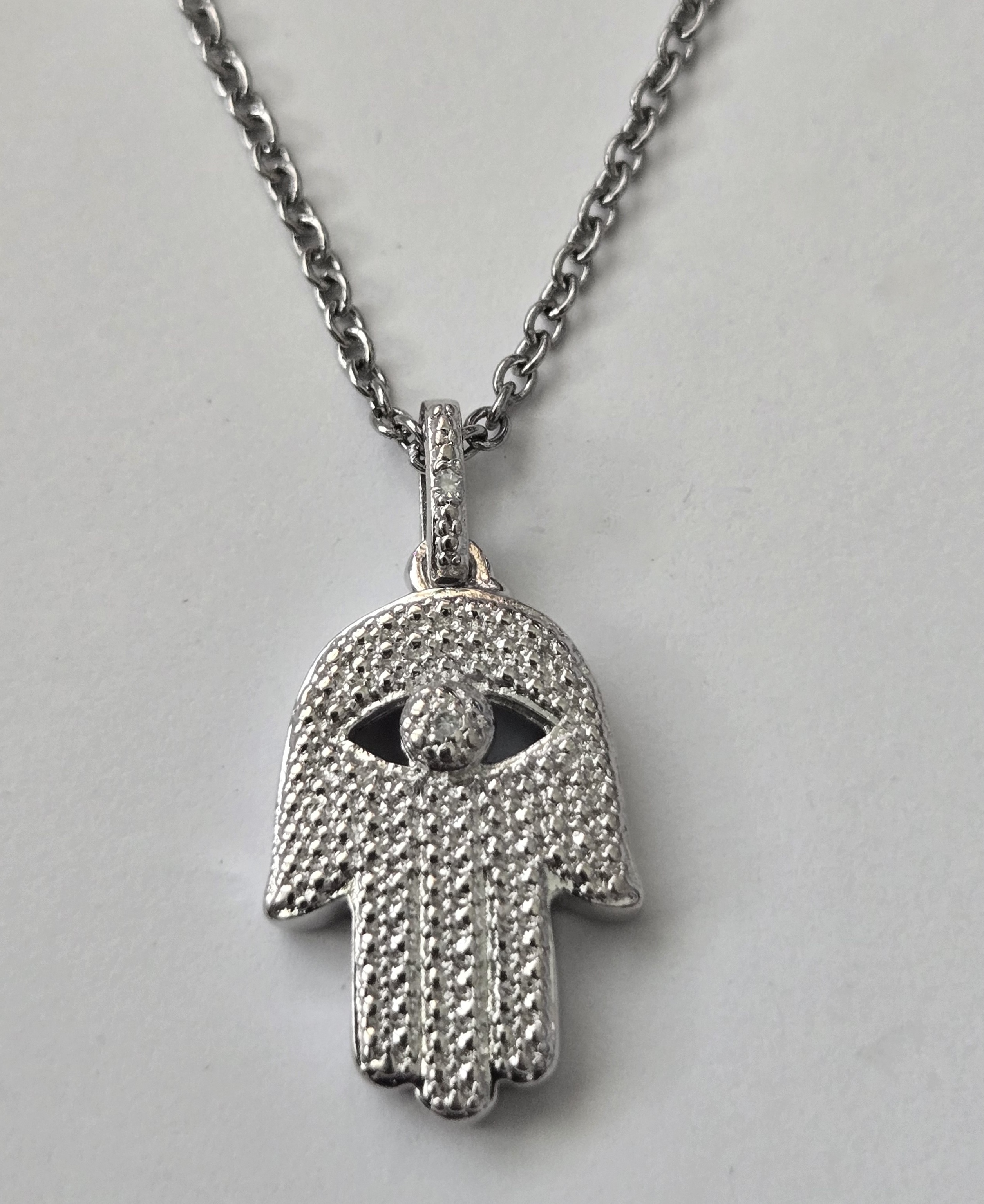No Reserve Simulated Diamond Hamsa Amulet Pendant & Chain Necklace